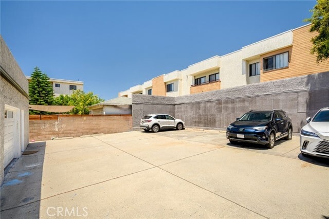 Building Photo - 621 E Lomita Ave