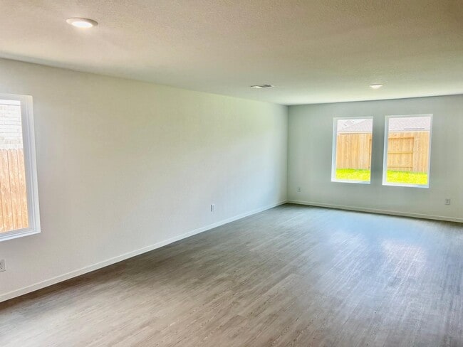 Building Photo - 29015 Great Flatland Trl