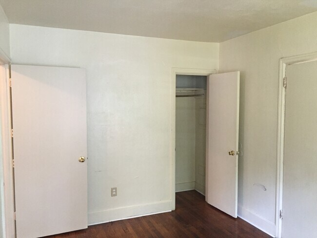 Building Photo - **AVAILABLE NOW**Midtown Columbus, GA 3 Be...