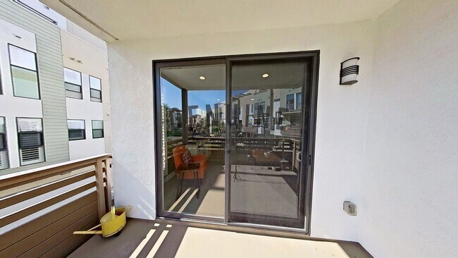 Building Photo - Coming Soon: Beautifully Furnished 3Bd 3.5Ba Condo in Costa Mesa