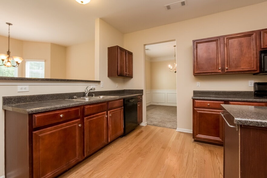 Building Photo - 1260 Red Cedar Trail