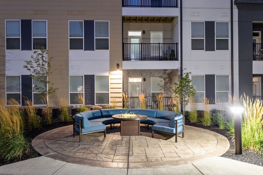 Primary Photo - Aria Apartments of Zionsville
