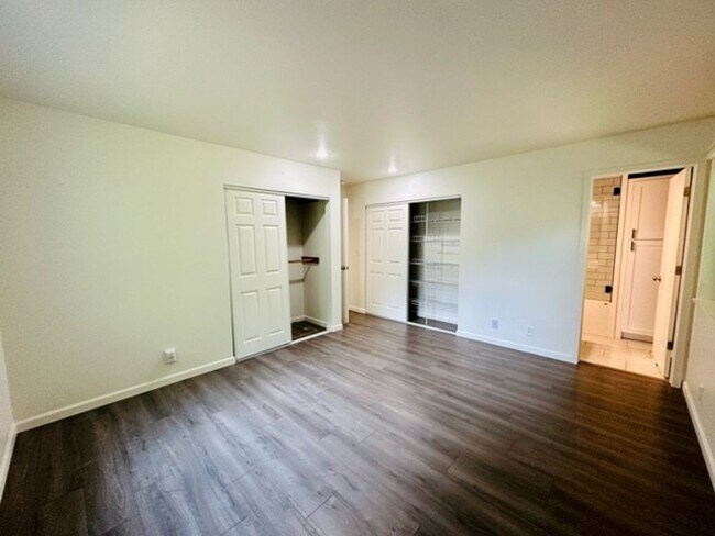 Building Photo - 3bd/2ba Duvall House