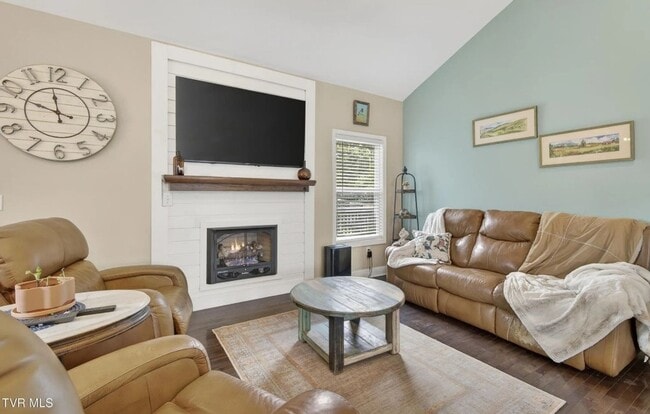 Building Photo - 222 Spanish Oak Ln