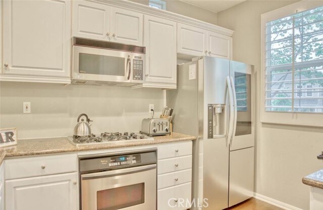 Building Photo - 2 Evergreen Rd