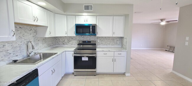 Building Photo - 2118 Oak Meadow Cir