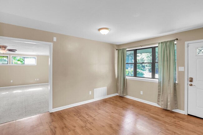 Building Photo - 2222 Bacon Park Dr