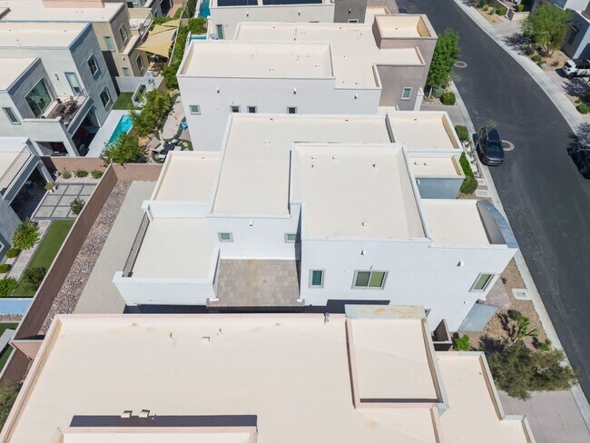 Building Photo - 813 Horizon Canyon Dr