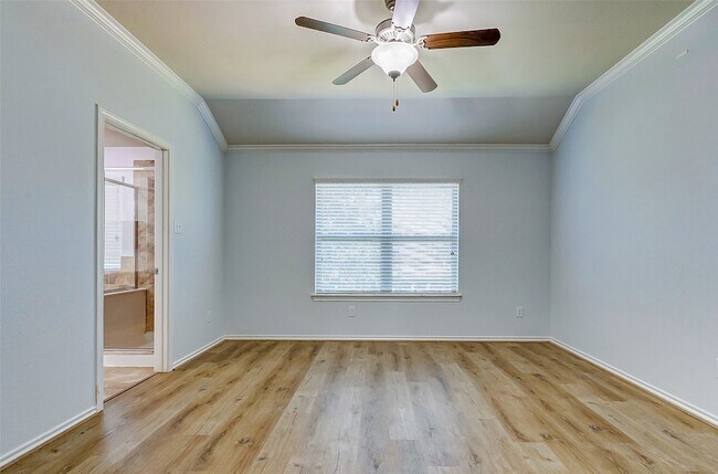 Building Photo - 6451 Calgary Woods Ln