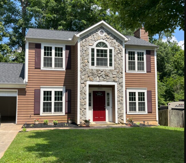 Primary Photo - 5906 Black Bear Ct