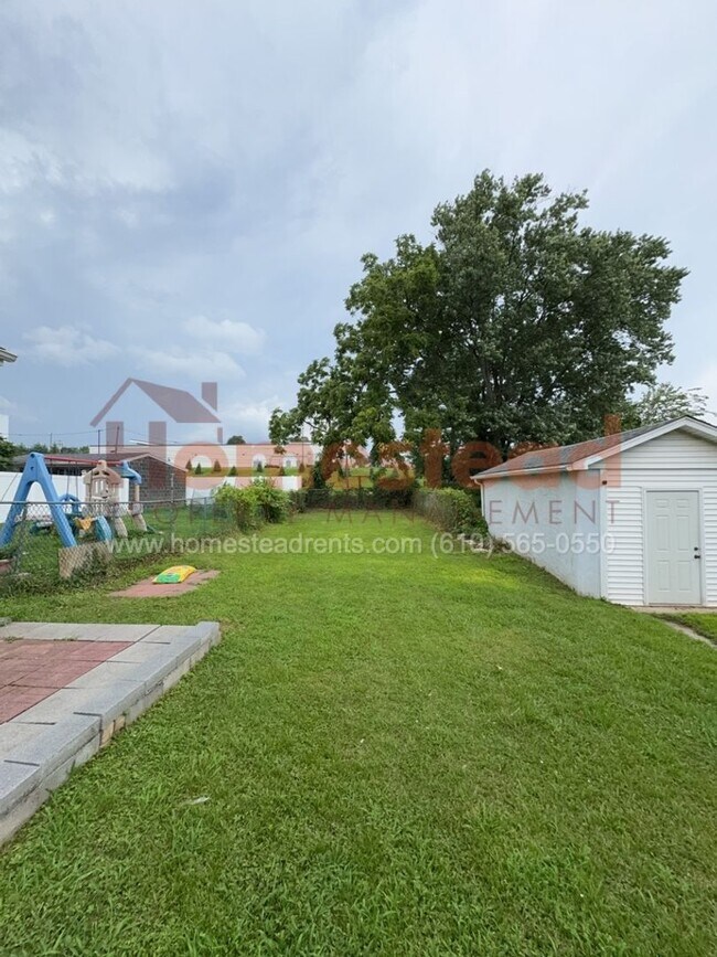 Building Photo - 3 BEDROOM HOME IN CLIFTON HEIGHTS!