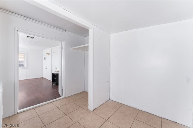 Building Photo - 1108 Tumbleweed Ave