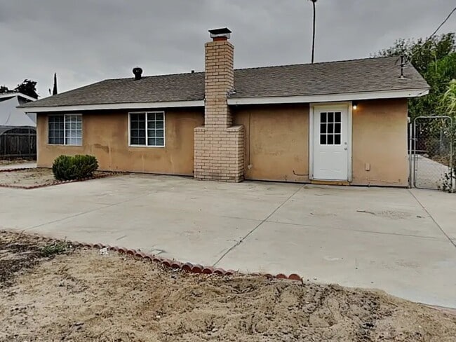 Building Photo - 4038 Hale St
