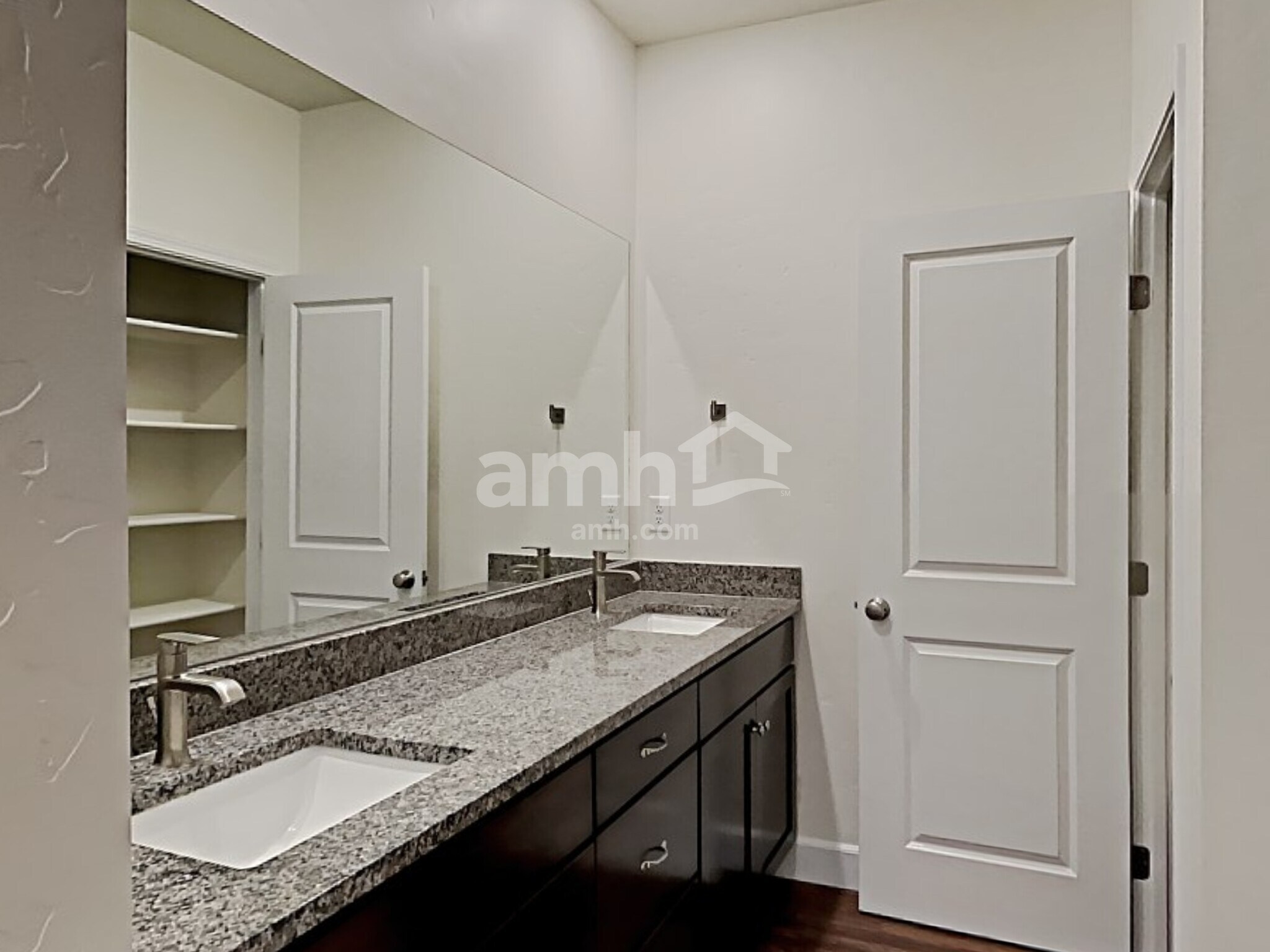 Building Photo - 5095 W Milliron Dr