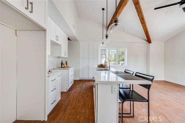 Building Photo - 117 N Vista Bonita Ave