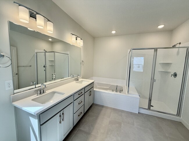 Building Photo - 4883 Coulter Ct