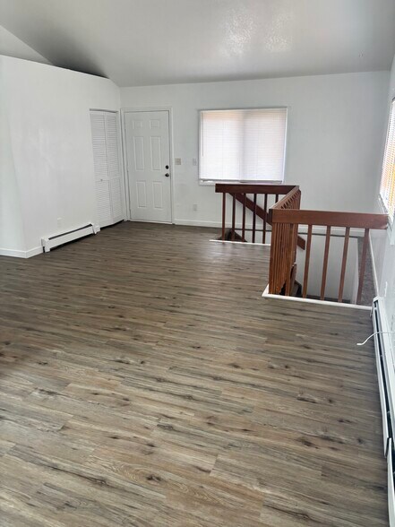 Building Photo - 3033 Pinnacle Dr