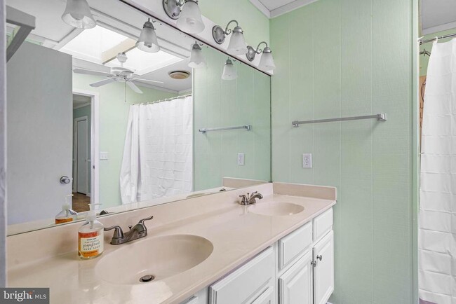 Building Photo - 38256 Hummingbird Ln