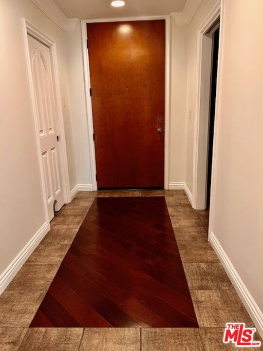 Building Photo - 1880 Veteran Ave