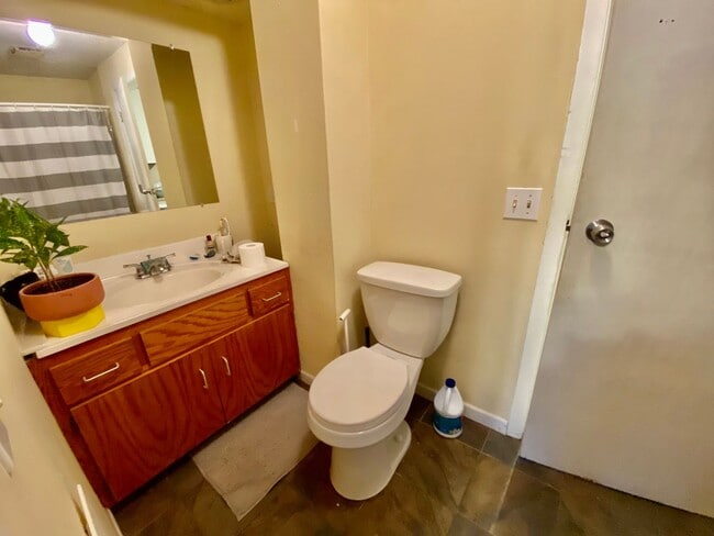 Building Photo - Remodeled Home near U of M! Must See 5BD/2BA Property!