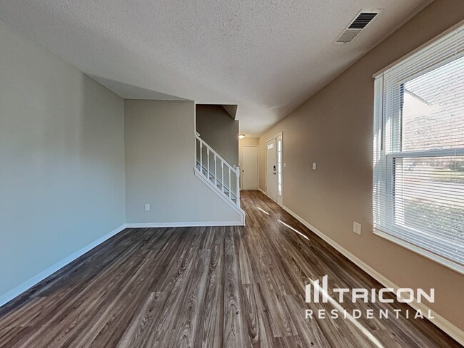 Building Photo - 3701 Broad Oak Dr
