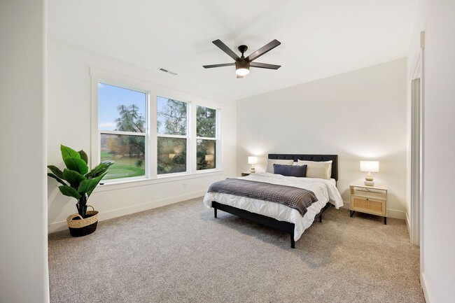 Building Photo - Convenience, Beauty and Space Makes this H...