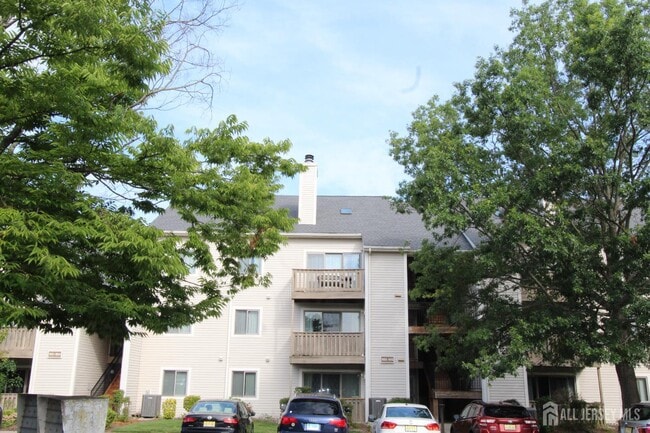 Building Photo - 1915 Aspen Dr