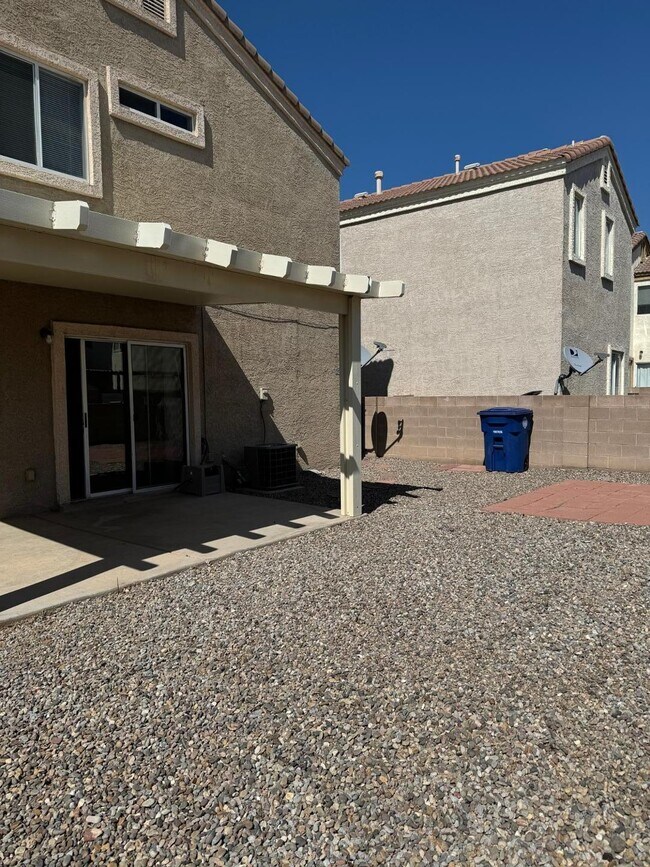 Building Photo - 10920 Tomatillo Ln SE