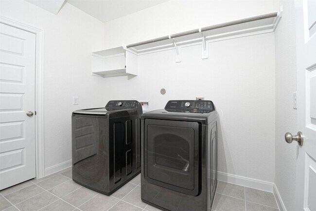 Building Photo - 17703 Rosette Grass Dr