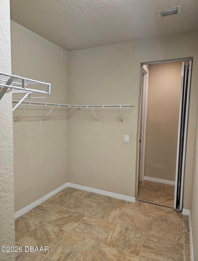 Building Photo - 3848 Calliope Ave