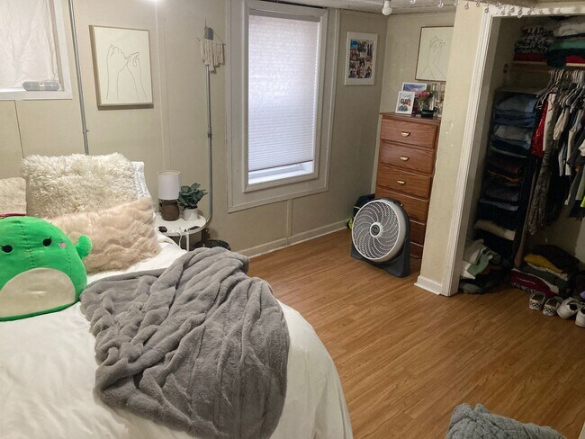 Building Photo - 2937 N Frederick Ave