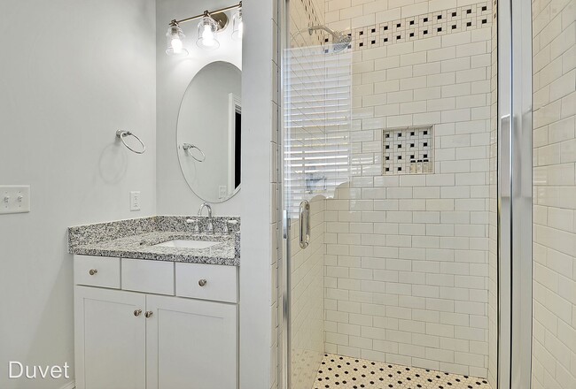 Building Photo - 3 br, 3 bath House - 52 Cannon Street B
