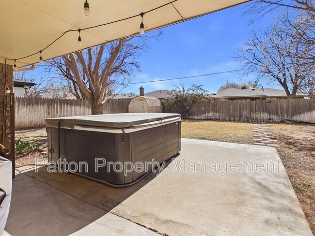 Building Photo - 7727 Cervin Dr