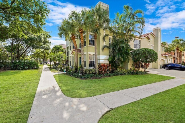 Building Photo - 1010 Belmont Pl