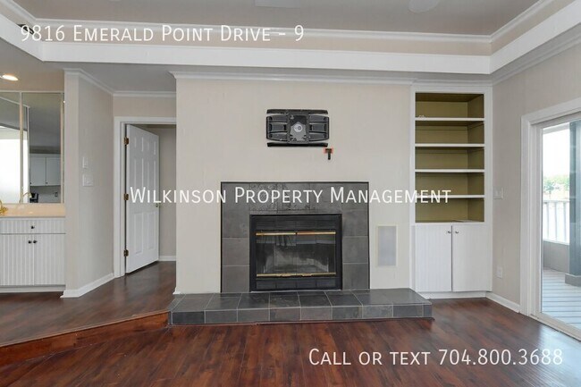 Building Photo - 9816 Emerald Point Dr