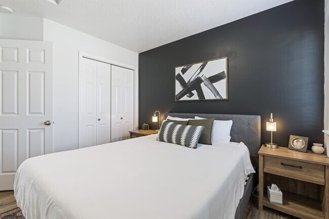 Building Photo - 19701 Cumberland Way