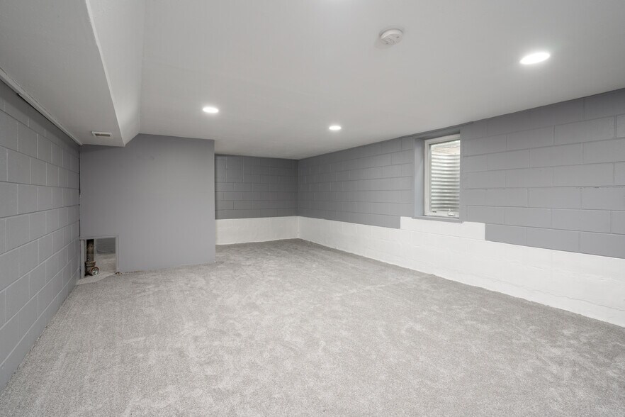 Bedroom 3 - 5312 Hiawatha Ln