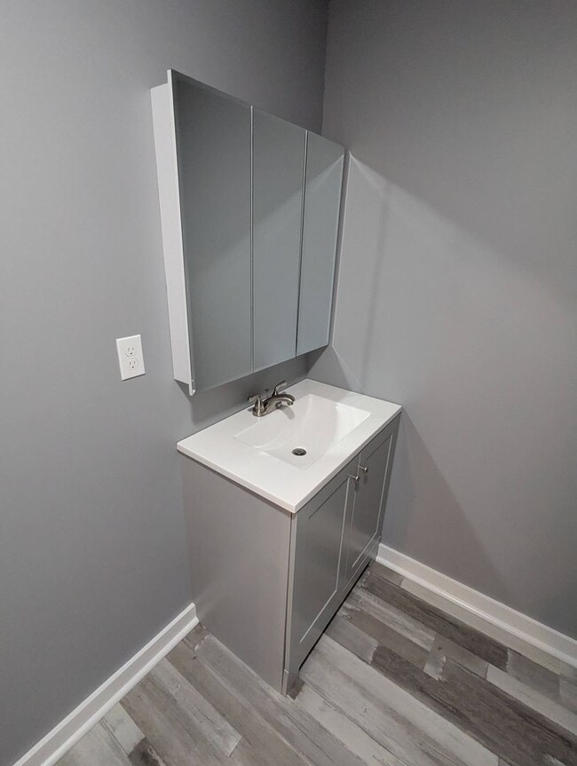 Building Photo - 19 Main St