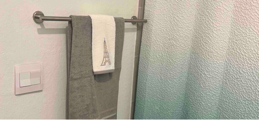 Building Photo - 511 NW 17th St