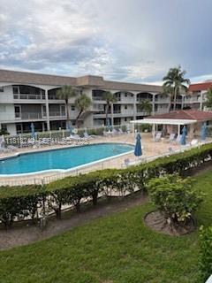 Building Photo - 541 Blue Heron Dr