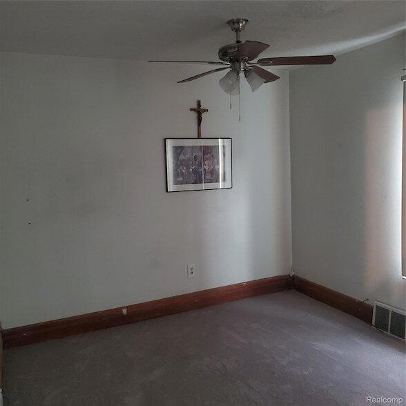 Building Photo - 1260 Fischer St
