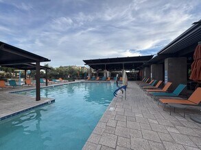 Building Photo - Chandler Luxury Townhome