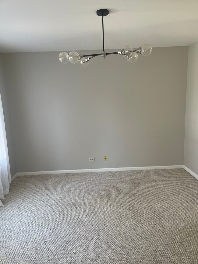 Building Photo - 9 Railroad St