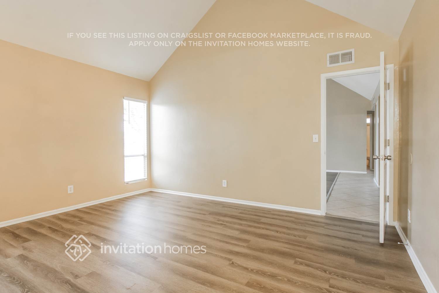 Building Photo - 3531 W Vogel Ave