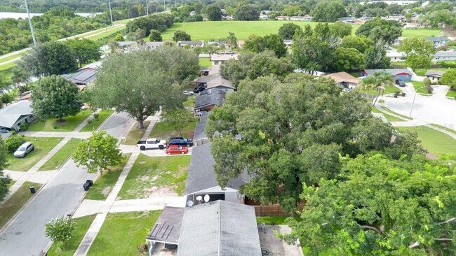 Building Photo - 2115 Messina Ave