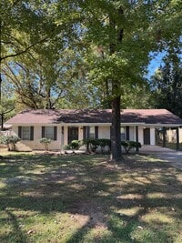 Building Photo - Renovated 2 Bedroom 1 Bath Home for Rent!