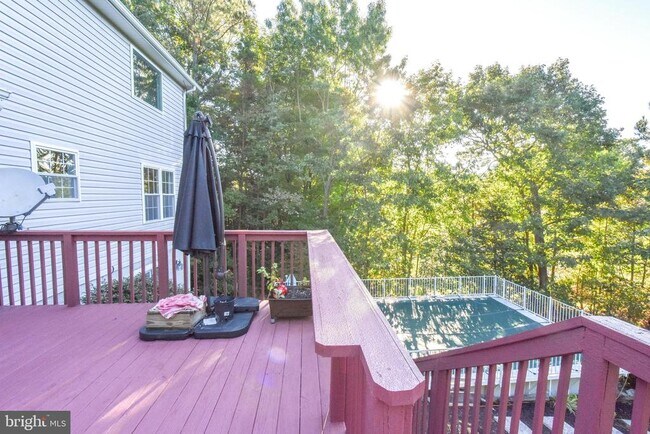 Building Photo - 42271 Bird Haven Dr