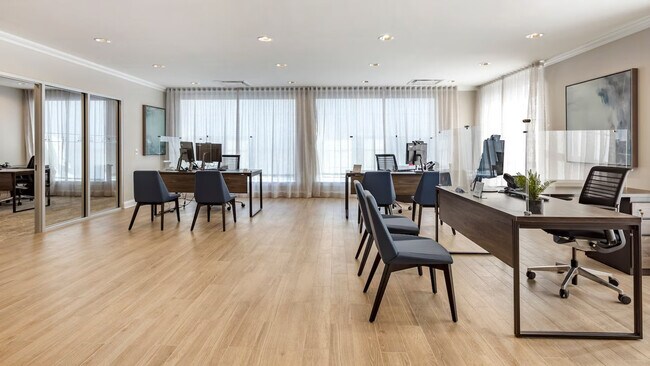 Building Photo - 444 Washington Blvd