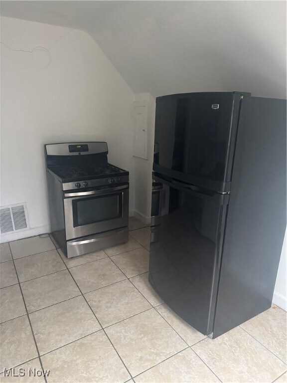 Building Photo - 622 Payne Ave