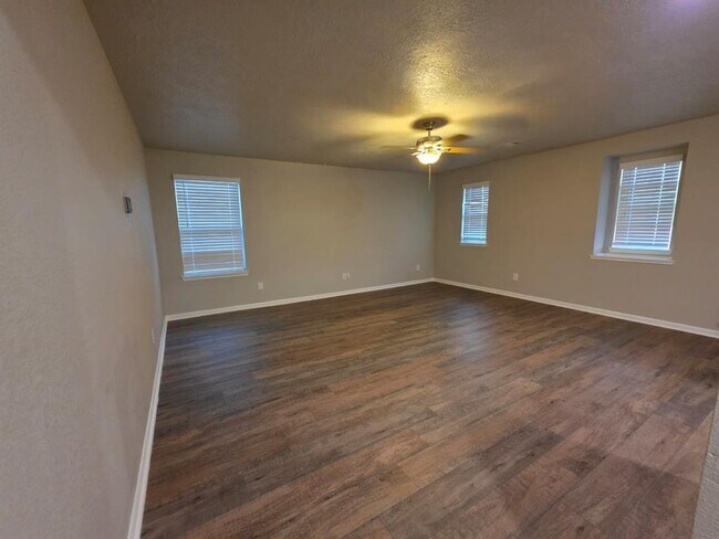 Building Photo - 25335 Briscoe Village Dr